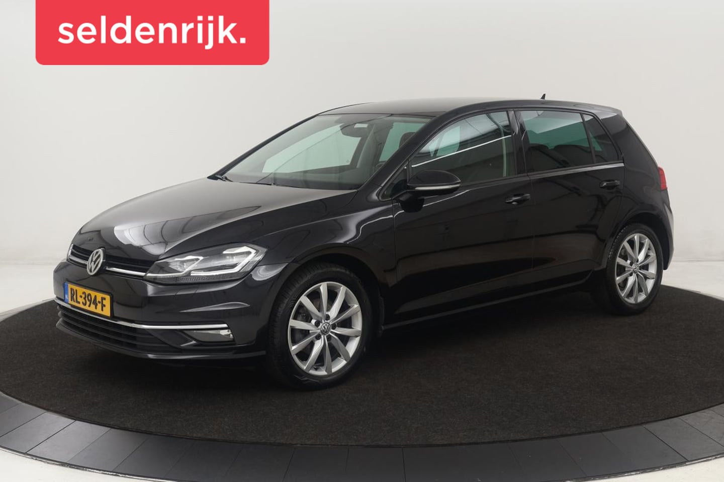 Volkswagen Golf - 1.4 TSI Highline | Stoelverwarming | Camera | Full LED | Adaptive cruise | Carplay | Clima - AutoWereld.nl