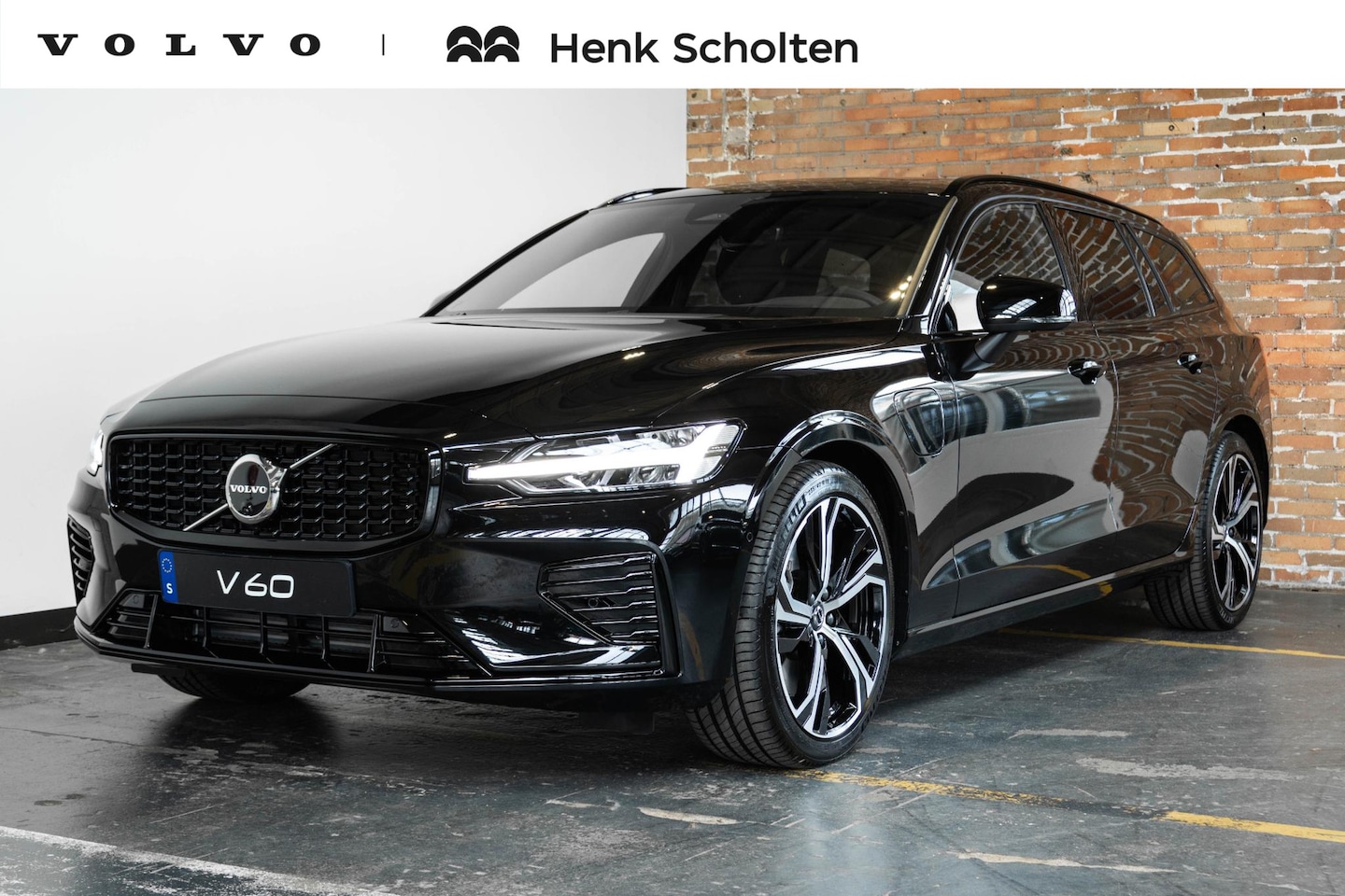 Volvo V60 - 2.0 T6 Plug-in hybrid AWD Plus Dark | Direct Beschikbaar | Schuif/Kantel Panoramadak | Hea - AutoWereld.nl