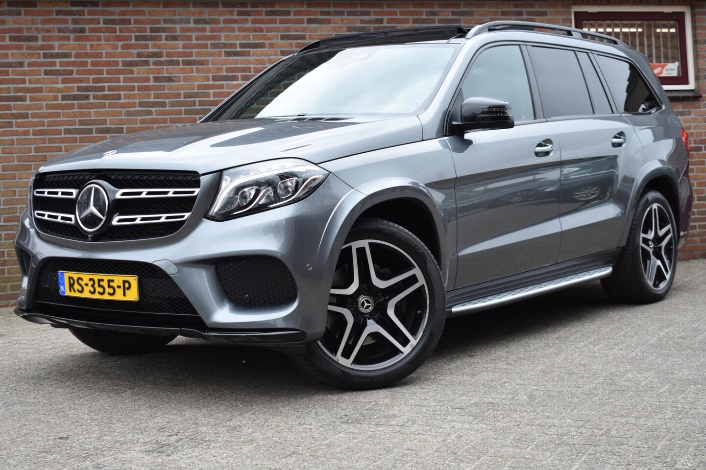 Mercedes-Benz GLS - 350 d 4MATIC '17 AMG Pakket Pano Leder Navi Clima Cruise LED Inruil mogelijk - AutoWereld.nl