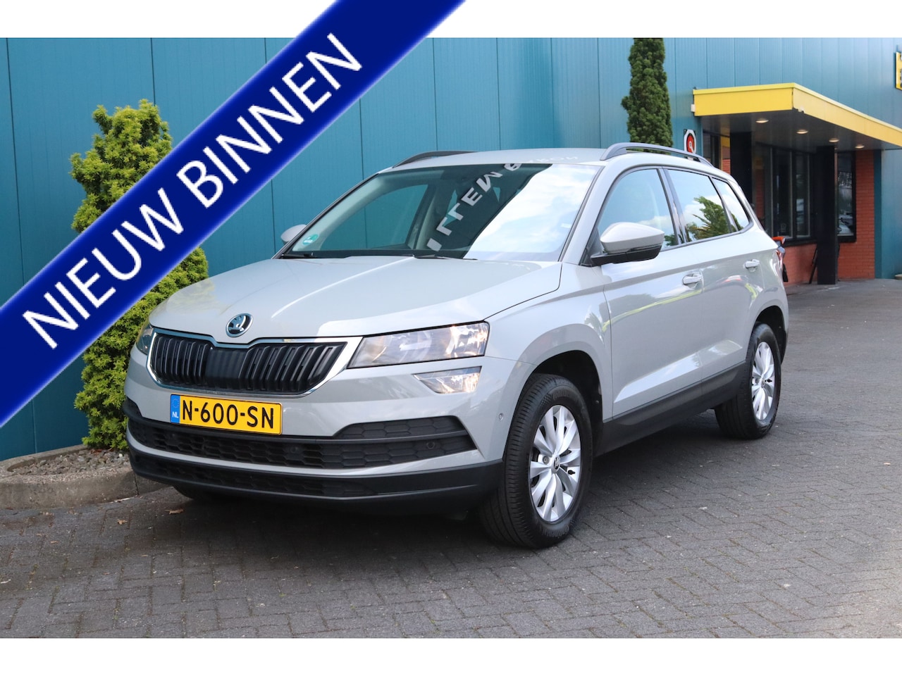 Skoda Karoq - 1.5 TSI ACT Business Edition DSG AUT. CARPLAY|TREKH|NAV|CRUISE|DIGI.DASHB|STOELVERW|CLIMA| - AutoWereld.nl