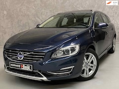 Volvo V60 - 2.4 D6 AWD Plug-In Hybrid Summum /Dakje /Dealer onderhouden /360 camera