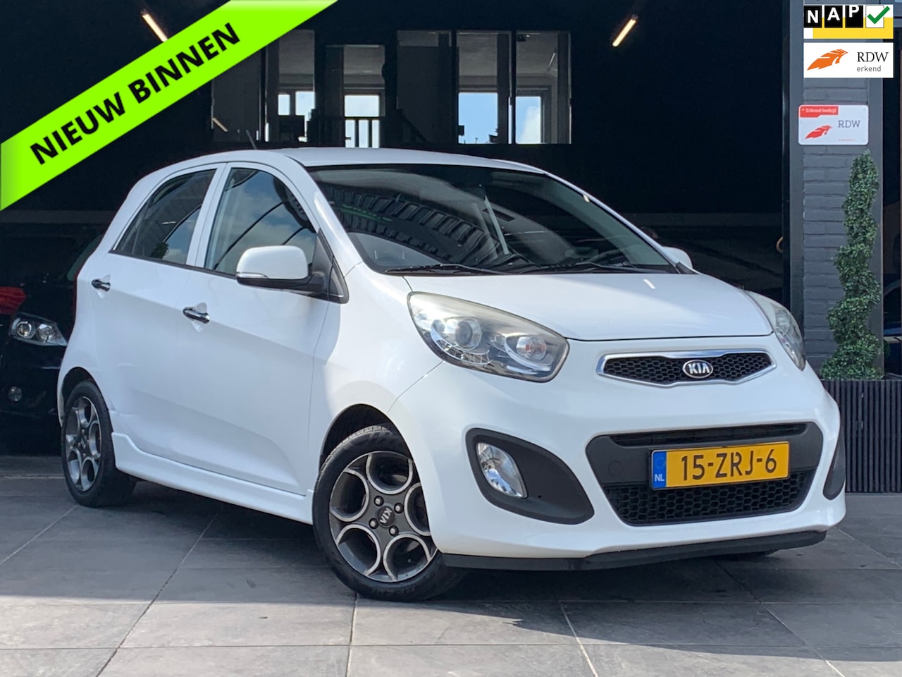 Kia Picanto - 1.0 CVVT Design Edition|APK|NAP|Airco|5DR|PDC - AutoWereld.nl