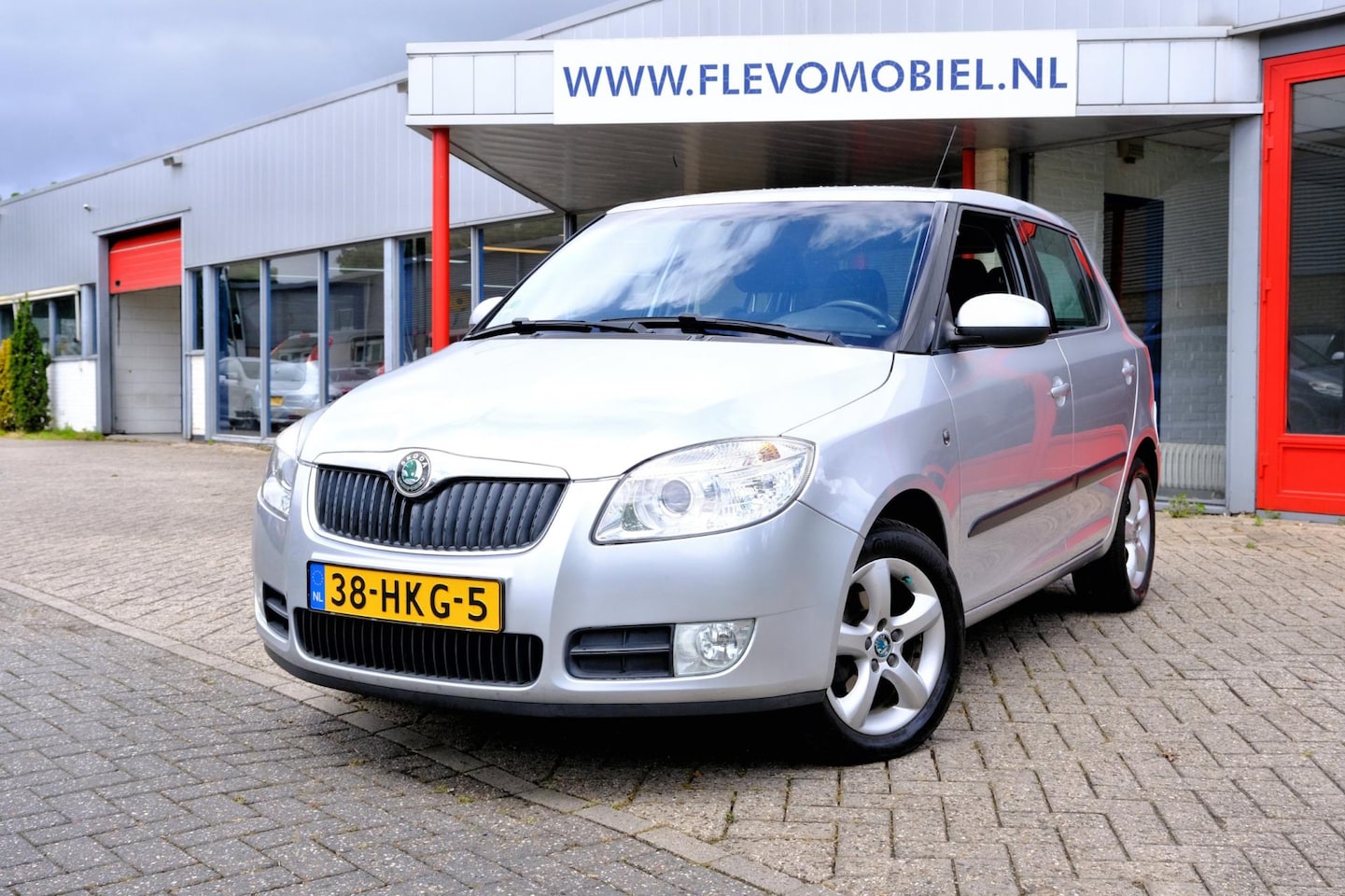 Skoda Fabia - 1.6-16V Sport 5-drs AIrco|LMV|Cruise - AutoWereld.nl