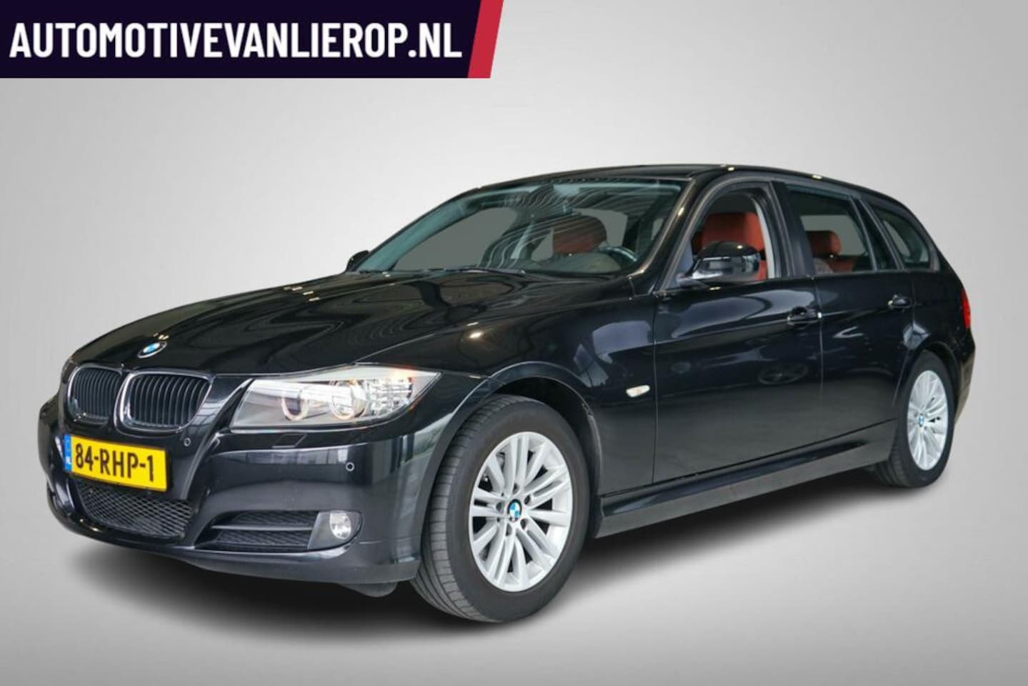 BMW 3-serie Touring - 318i Corporate Lease Luxury Line | TREKHAAK | CRUISE | CLIMA - AutoWereld.nl