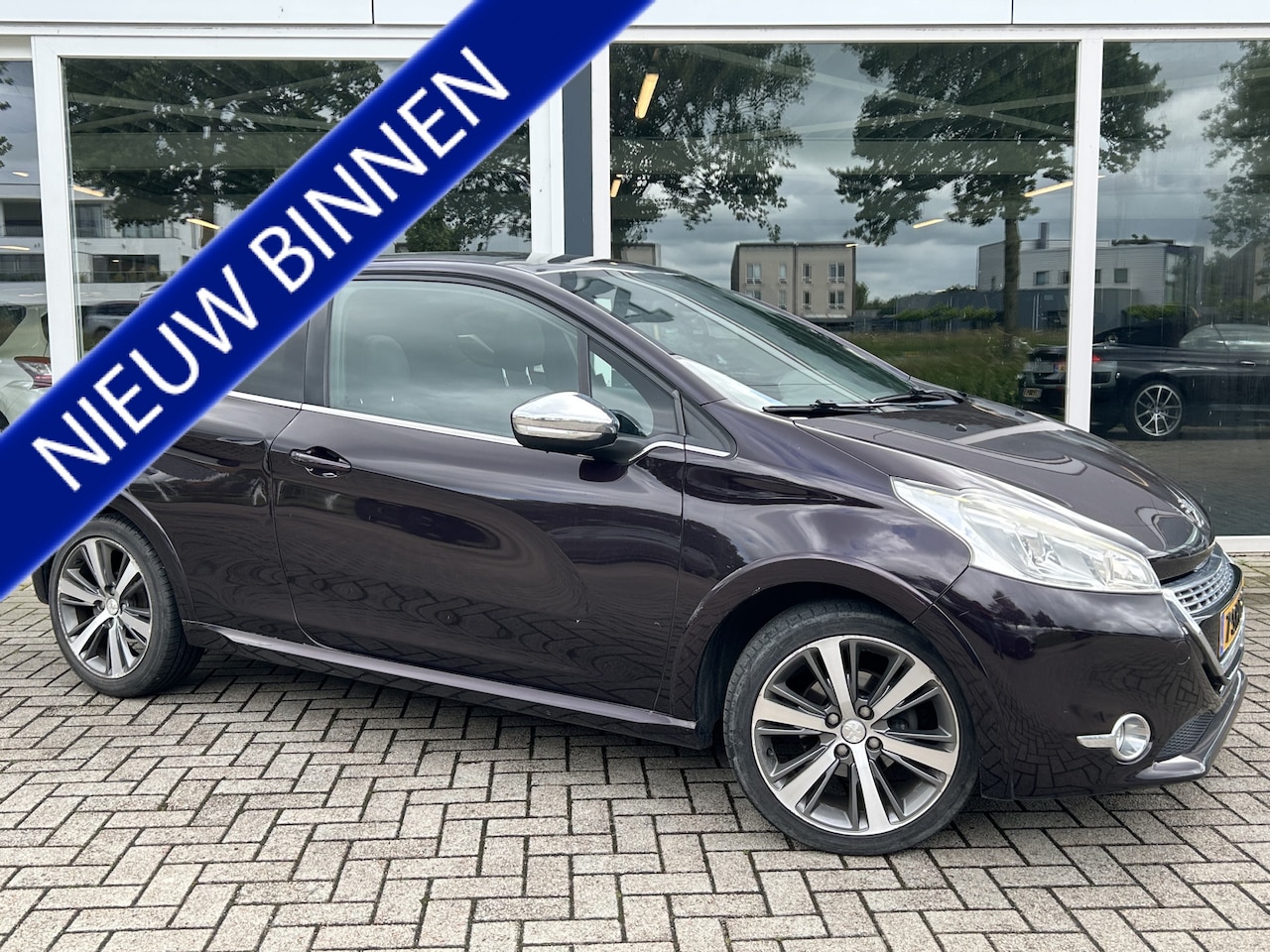 Peugeot 208 - 1.6 VTi XY 50% deal 3.475,- ACTIE Pano / Half leder / Sportstoelen / Clima / Cruise - AutoWereld.nl
