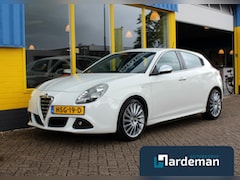 Alfa Romeo Giulietta - 1.4 T Distinctive Xenon Leder