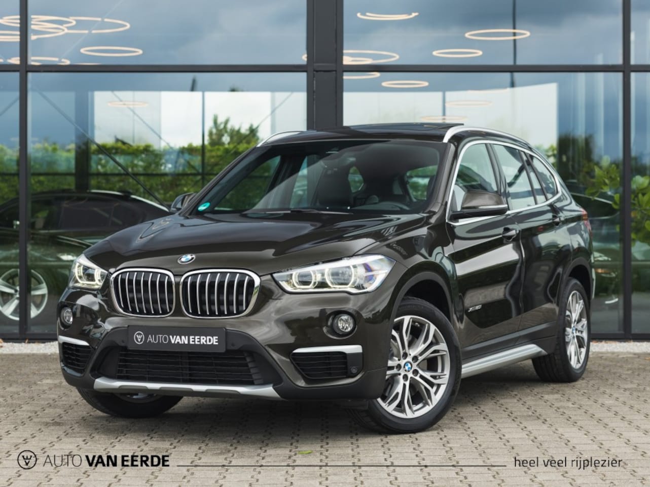 BMW X1 - xDrive20i Aut. - Pano, LED, camera - AutoWereld.nl