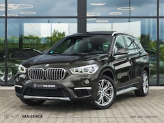 BMW X1 - xDrive20i Aut. - Pano, LED, camera