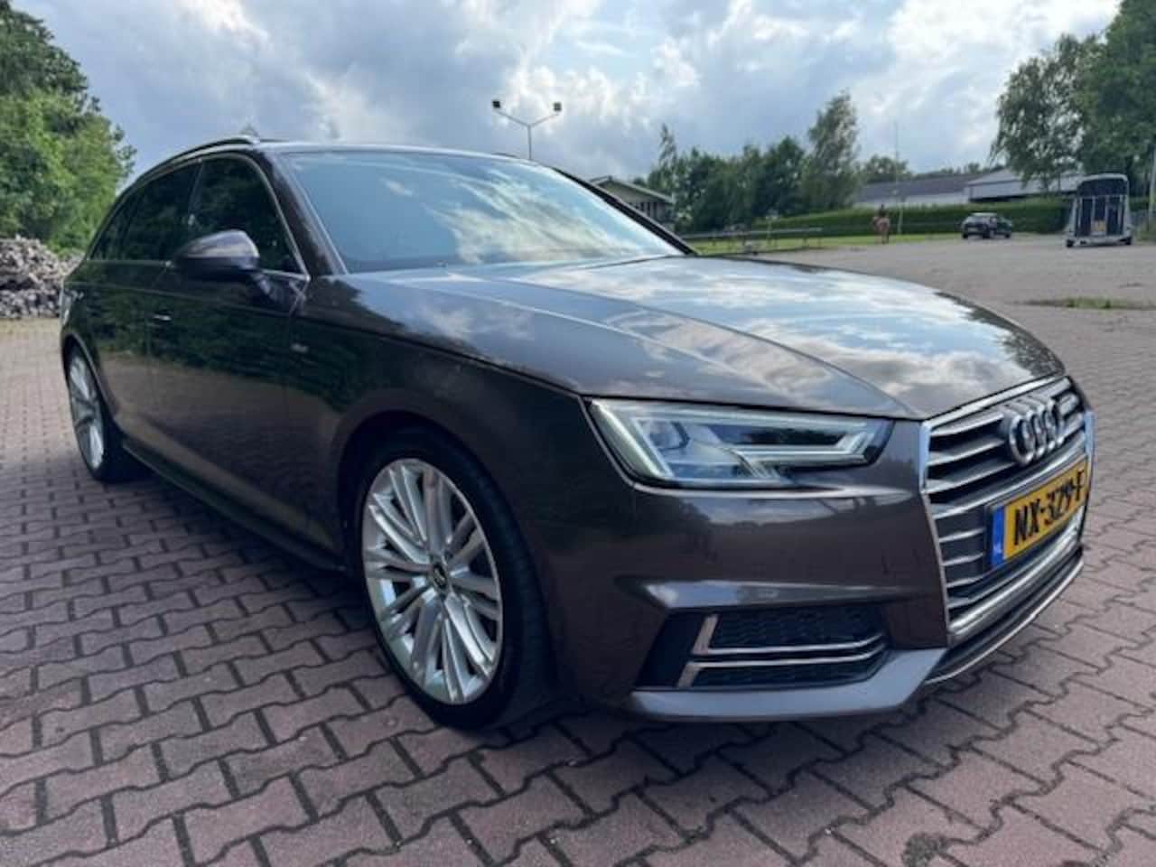 Audi A4 Avant - 2.0TFSI 190PK S-LINE/PANO/VIRTDASH/XENON/LED/NAV - AutoWereld.nl