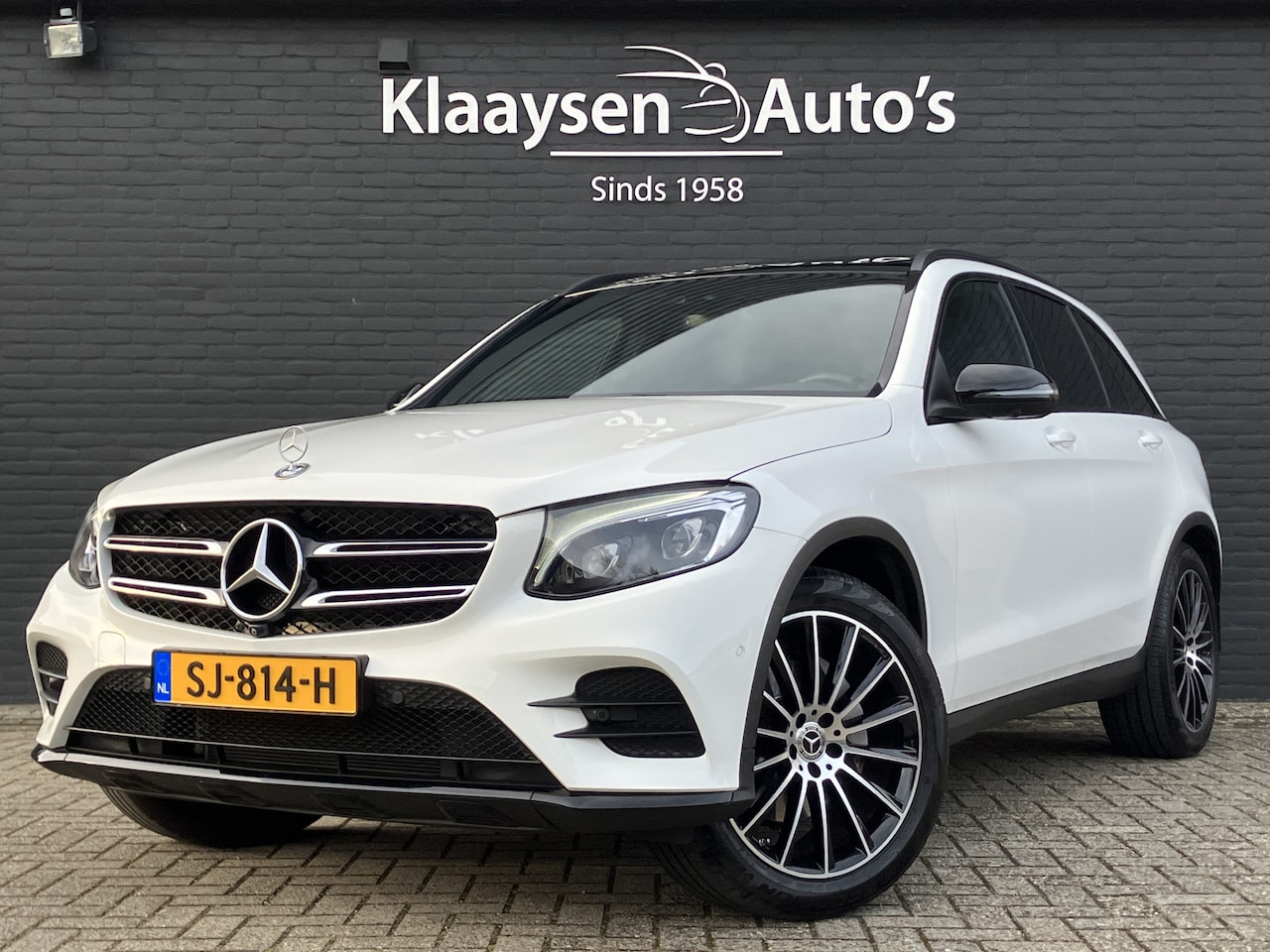 Mercedes-Benz GLC-klasse - 250 4MATIC AMG Premium Plus AUT. | 1e eigenaar | dealer onderhouden | panoramadak | trekha - AutoWereld.nl