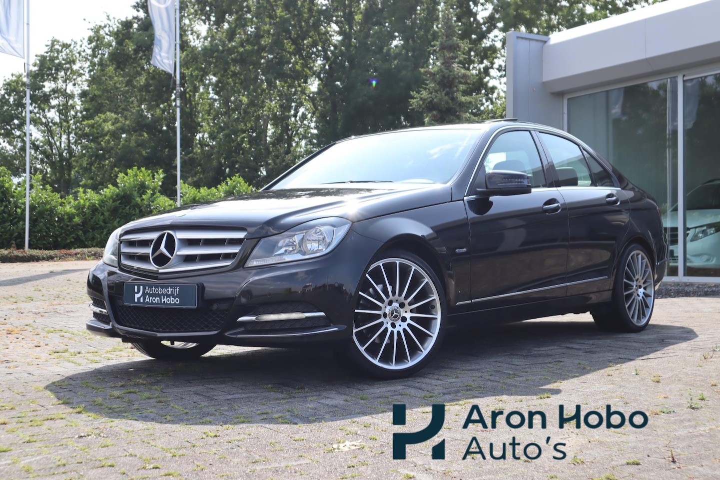 Mercedes-Benz C-klasse - 180 Avantgarde Airco, schuif/kanteldak, Stoelverwarming, Trekhaak, Parkeersensoren - AutoWereld.nl