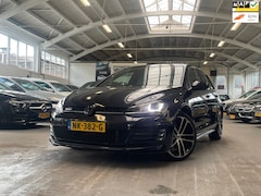 Volkswagen Golf - 2.0 TDI GTD Sport & Sound/Panorama/Camera