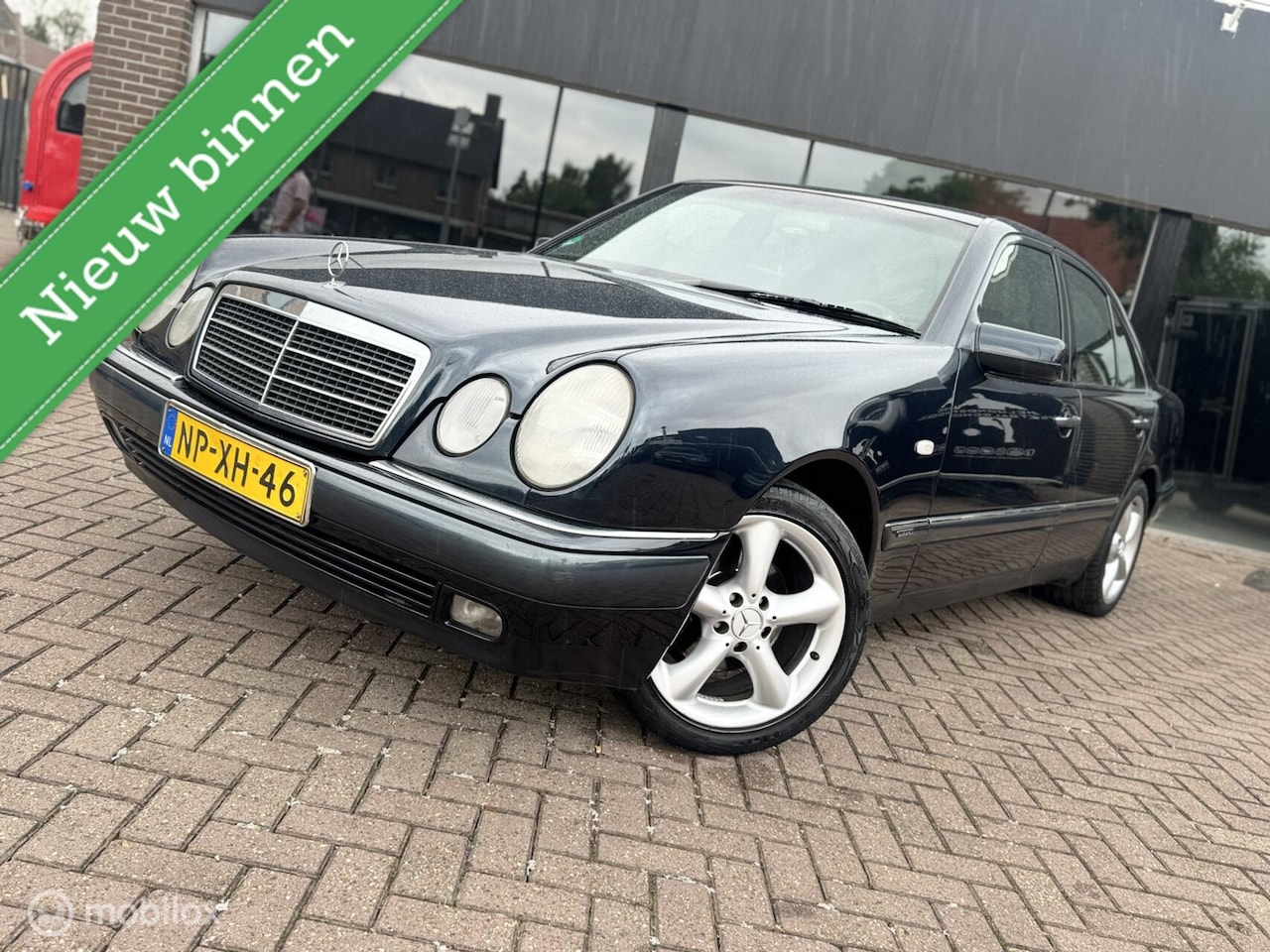 Mercedes-Benz E-klasse - 200 Elegance NAP / AUTOMAAT / CRUISE - AutoWereld.nl