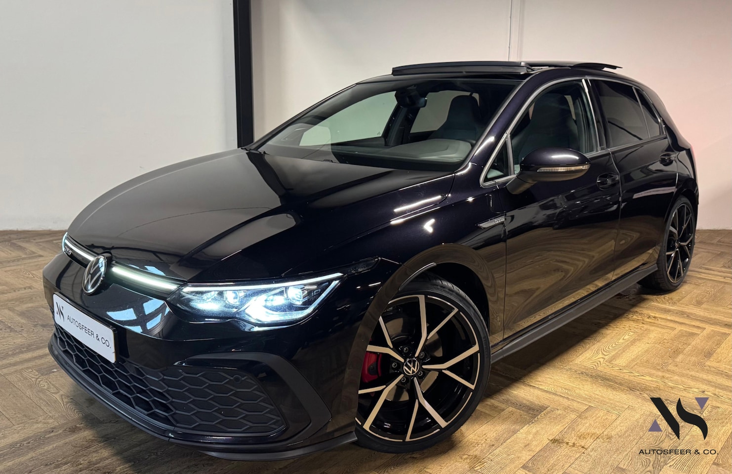 Volkswagen Golf - 2.0 TDI GTD PANO KEYLESS CAM H&K VOL! - AutoWereld.nl