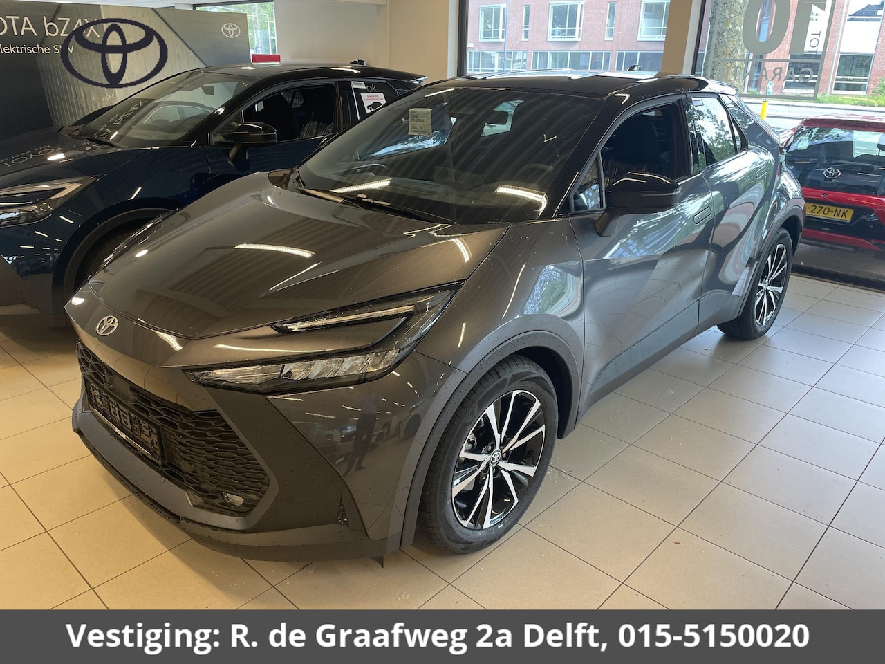 Toyota C-HR - 1.8 Hybrid 140 Dynamic | Stuur & Stoelverwarming | Parkeersensoren Voor & Achter | Apple C - AutoWereld.nl