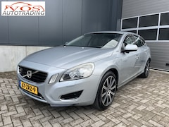 Volvo V60 - 2.4 D6 AWD Plug-in Hybrid Summum