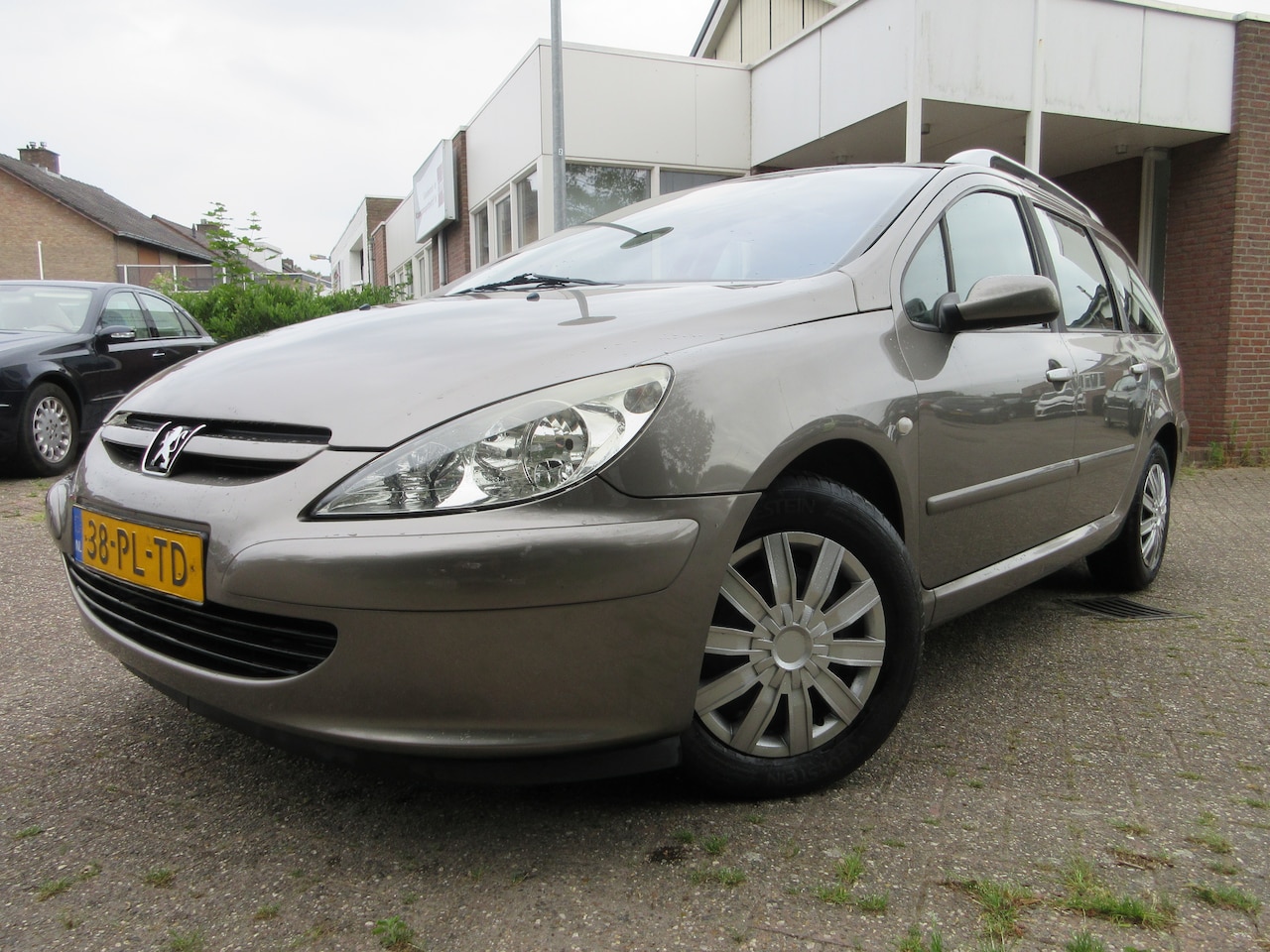 Peugeot 307 SW - 1.6-16V 205dkm NAP / Airco / distributieriem ok / panorama dak / - AutoWereld.nl