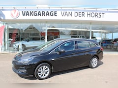 Opel Astra Sports Tourer - 1.2-110pk Elegance. Ruime, sportieve, luxe en degelijke gezinswagen Autm. airco, stoel- en