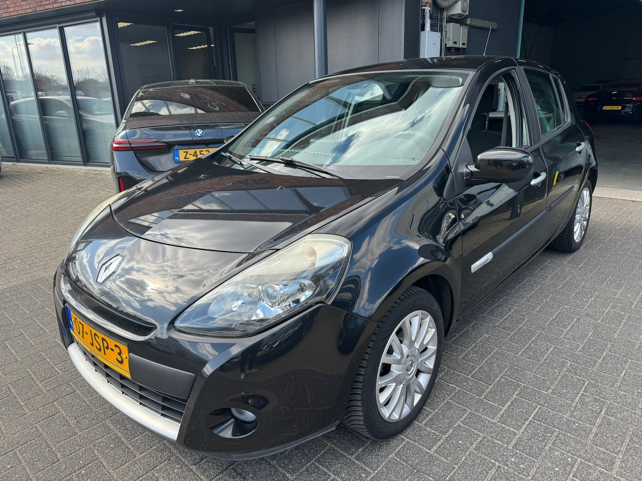 Renault Clio - 1.2 TCe Sélection Business Sport NAVI CRUISE ORIG NL NAP - AutoWereld.nl