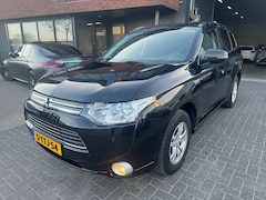 Mitsubishi Outlander - 2.0 PHEV Business Edition NAVI CAMERA TREKHAAK ORIG NL NAP