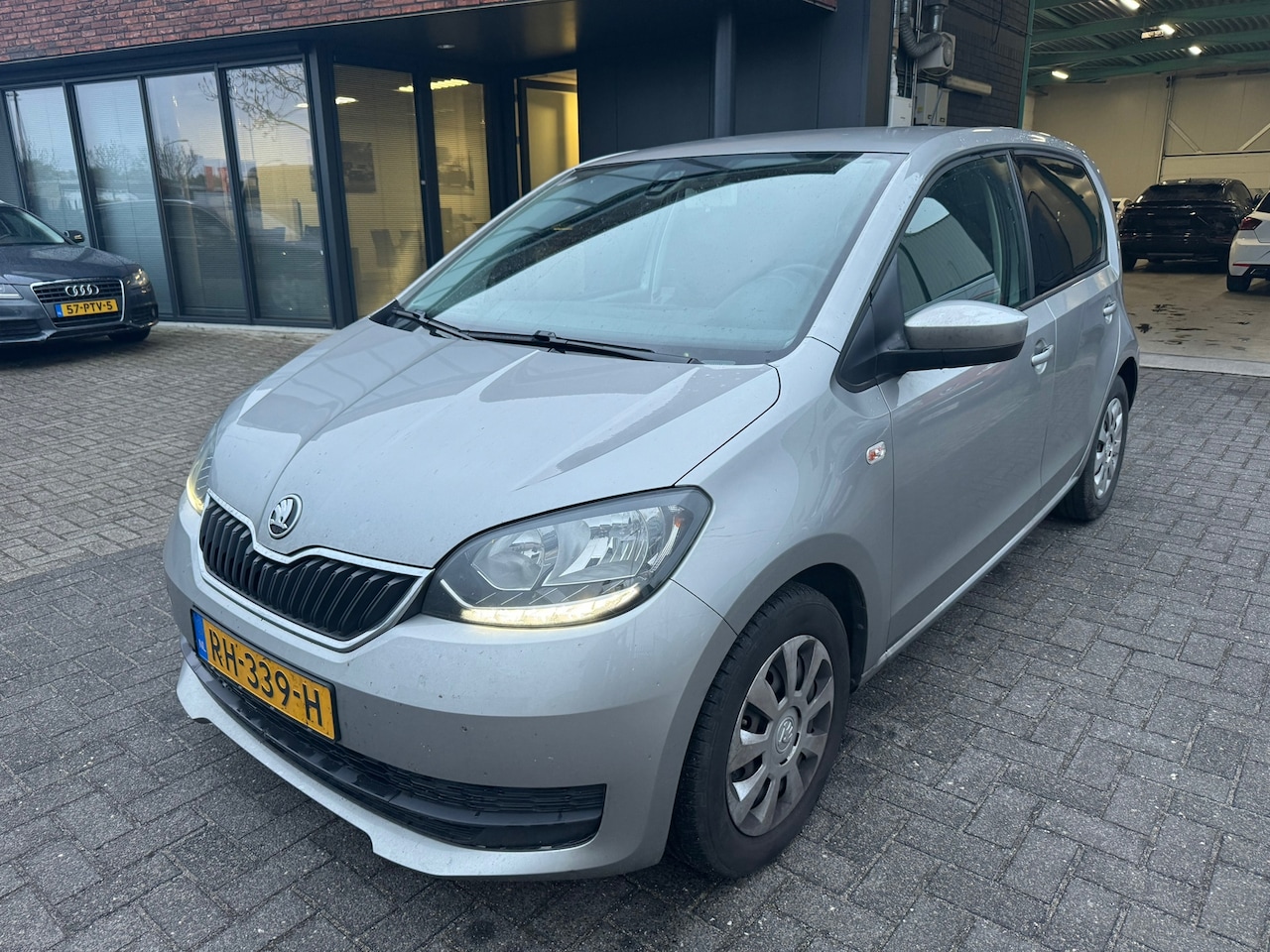 Skoda Citigo - 1.0 Greentech 5 DRS AIRCO BLUETOOTH CRUISE ORIG NL NAP - AutoWereld.nl