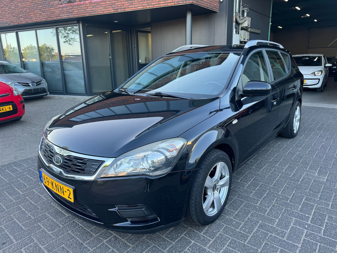 Kia Cee'd - 1.4 CVVT X-tra AIRCO GOED ONDERHOUDEN ORIG NL NAP - AutoWereld.nl