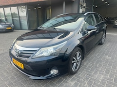 Toyota Avensis Wagon - 1.6 VVTi Business CAMERA CRUISE TREKHAAK NETTE WAGEN