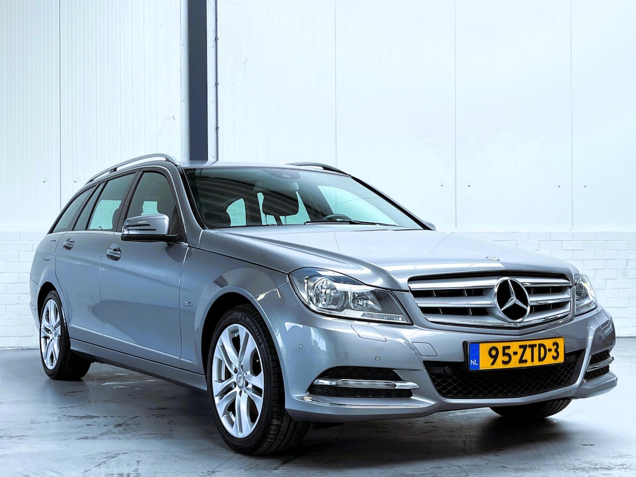 Mercedes-Benz C-klasse Estate - 250 Avantgarde Trekhaak|Standkachel|1e Eigenaar - AutoWereld.nl