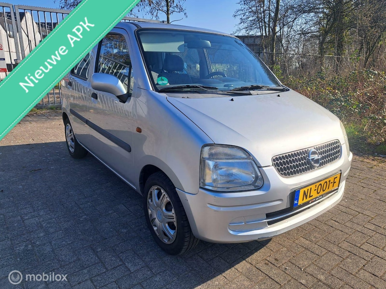 Opel Agila - 1.0-12V Comfort 1.0-12V Comfort - AutoWereld.nl