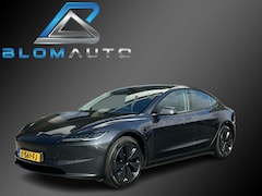 Tesla Model 3 - NIEUWSTE MODEL PANO+AUTOPILOT+LAGE KM STAND