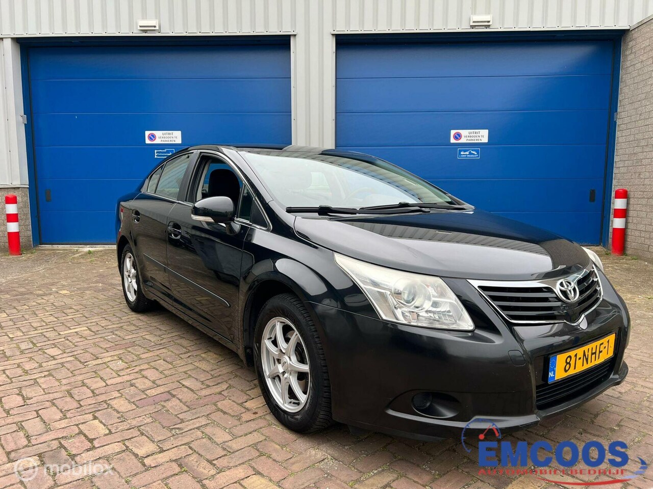 Toyota Avensis - 1.6 VVTi Comfort ** Airco ** Trekhaak ** I.Z.G.S. ** - AutoWereld.nl