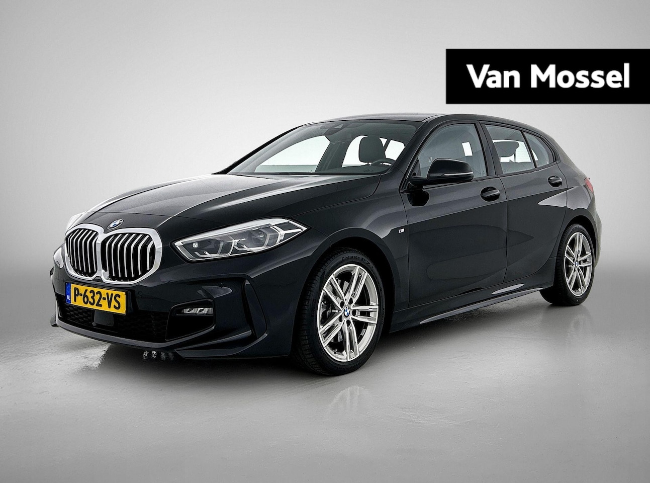 BMW 1-serie - 118i Business Edition Plus | WORDT VERWACHT | NAVIGATIE | APPLE CARPLAY | SFEERVERLICHTING - AutoWereld.nl