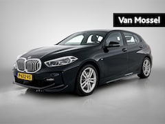 BMW 1-serie - 118i Business Edition Plus | NAVIGATIE | APPLE CARPLAY | SFEERVERLICHTING | LEDEREN STOELE