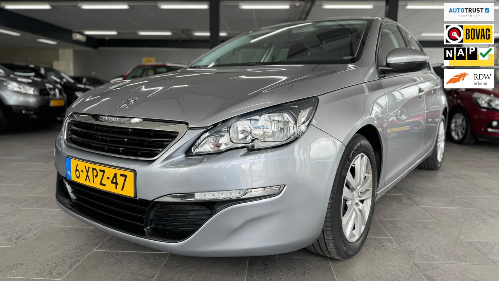 Peugeot 308 - 1.6 BlueHDi Blue Lease 1-eigenaar navigatie camera clima cruise controle elektrische pakke - AutoWereld.nl