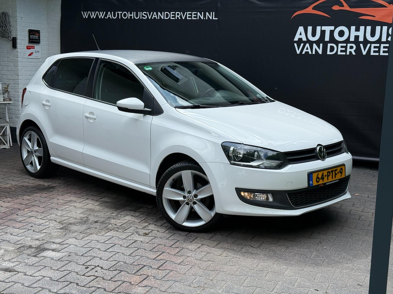 Volkswagen Polo - 1.2 TSI Highline 1.2 TSI Highline, Cruise/Navi/Airco/Etc! - AutoWereld.nl