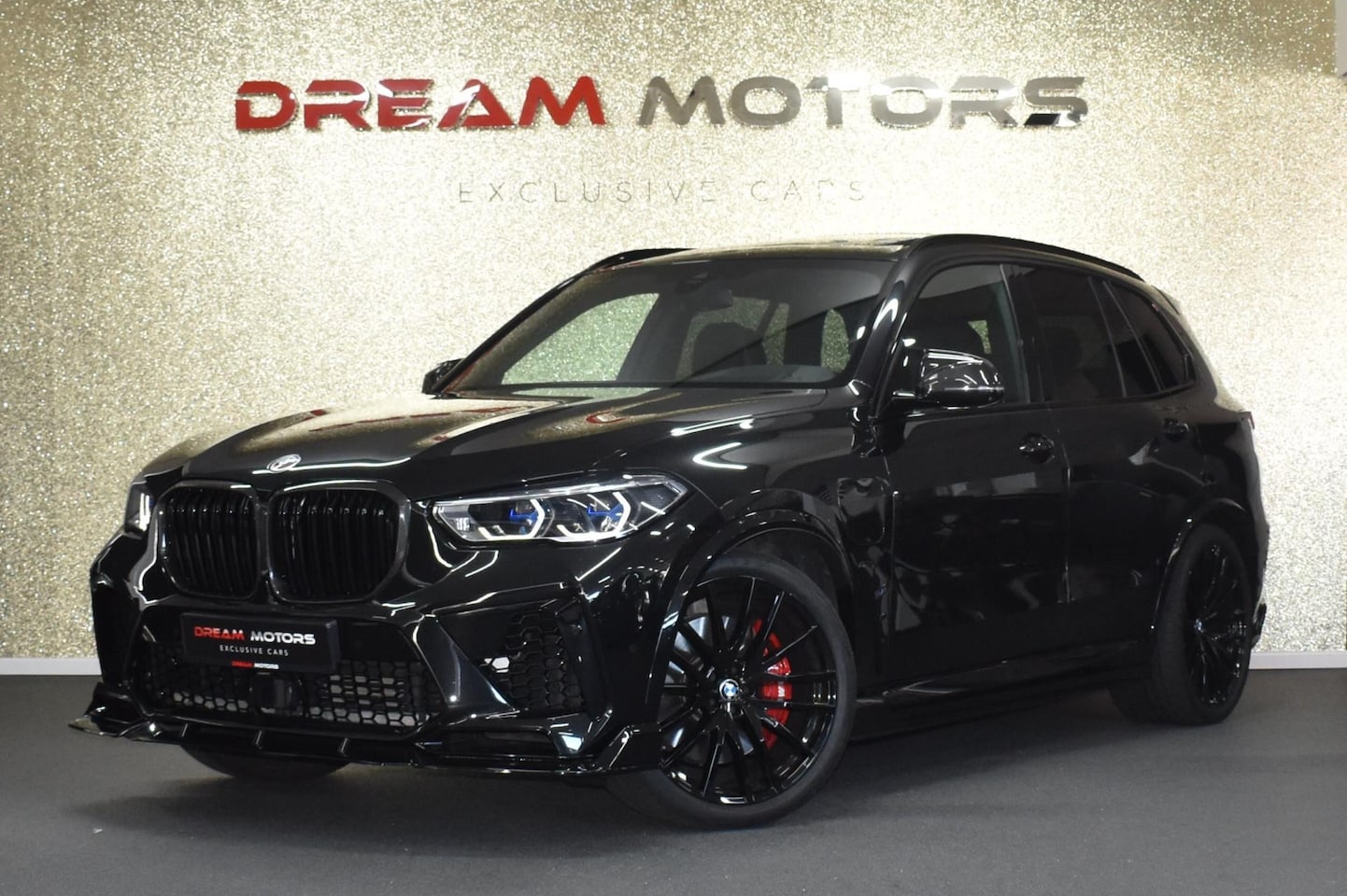 BMW X5 - 45e M-Sport xDrive 394pk | X5M | CARBON | PANO SKY LOUNGE - AutoWereld.nl