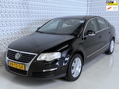 Volkswagen Passat - 2.0 FSI Comfortline Airco Cruise Trekhaak (2007)