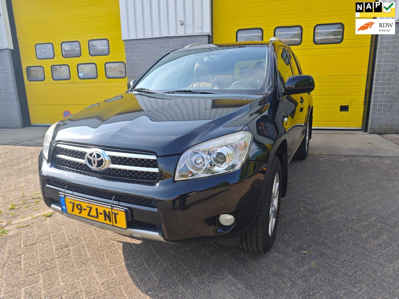 Toyota RAV4 - 2.0 VVT-i X-Style 2.0 VVTi X-Style - AutoWereld.nl