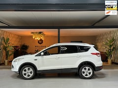 Ford Kuga - 1.5 Titanium Garantie Trekhaak PDC Clima Keyless Stoelverw Rijklaar