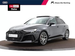 Audi RS3 - Sportback 2.5 TFSI 400 PK · RS-sportuitlaatsysteem · Glazen Panoramadak · SONOS Premium 3D