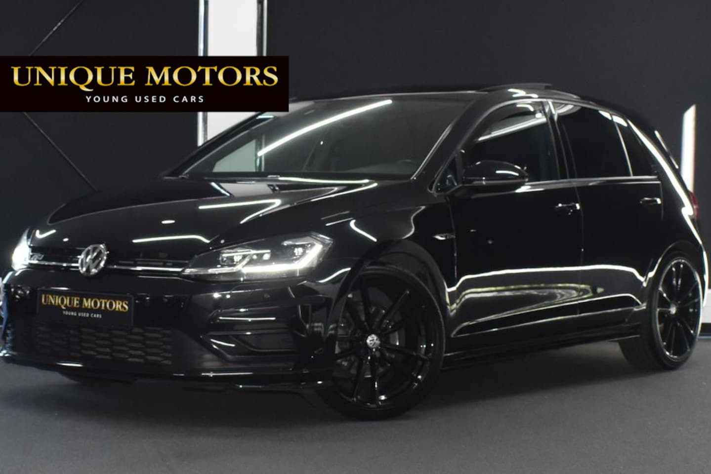 Volkswagen Golf - 1.4 TSI DSG R-Line | PANODAK | CAMERA - AutoWereld.nl