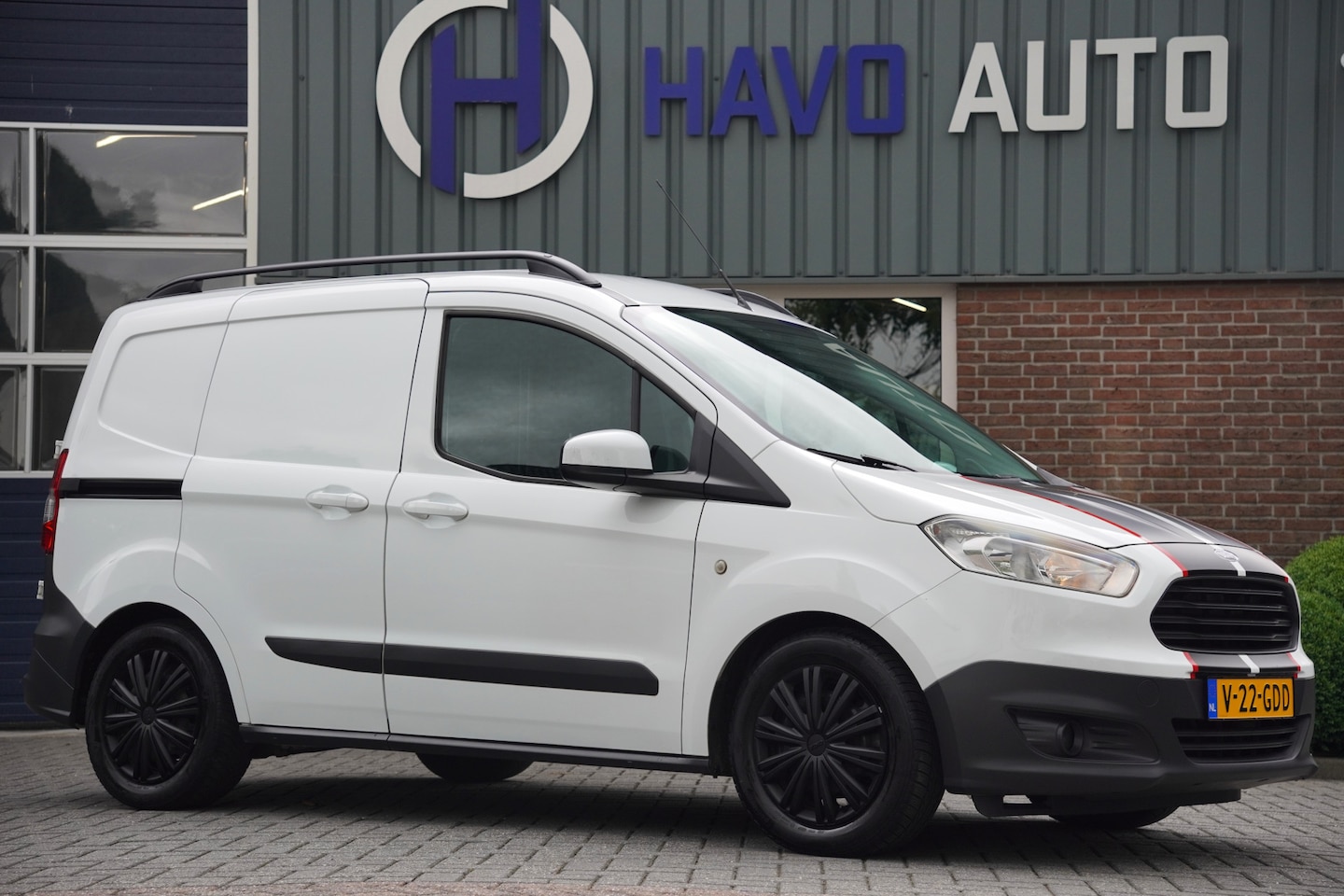 Ford Transit Courier - 1.0 Trend 1.0 Trend, AIRCO, TREKHAAK, BTW-VRIJ / MARGE - AutoWereld.nl