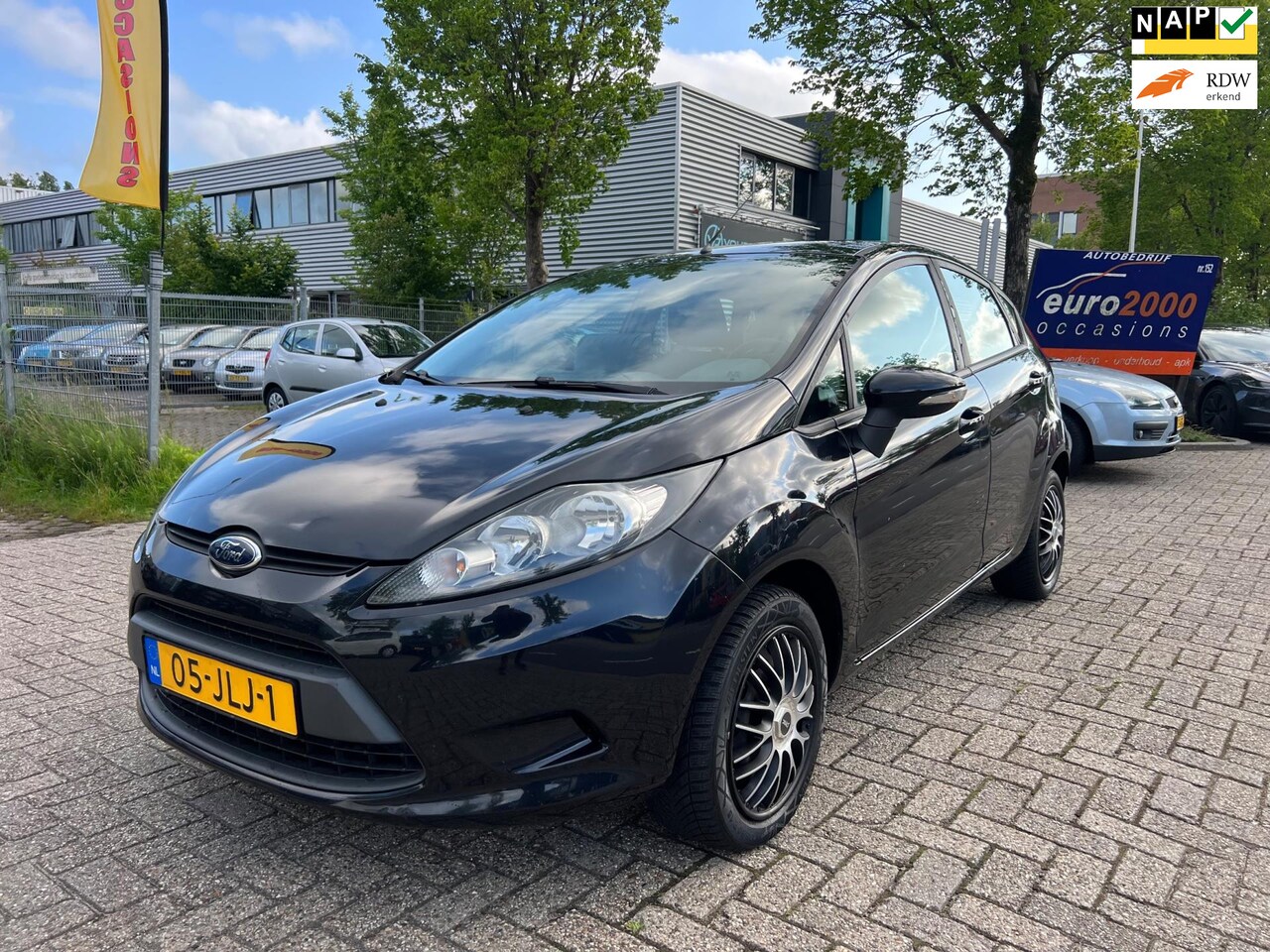 Ford Fiesta - 1.25 Limited - AIRCO - NIEUWE JAAR APK ! - AutoWereld.nl