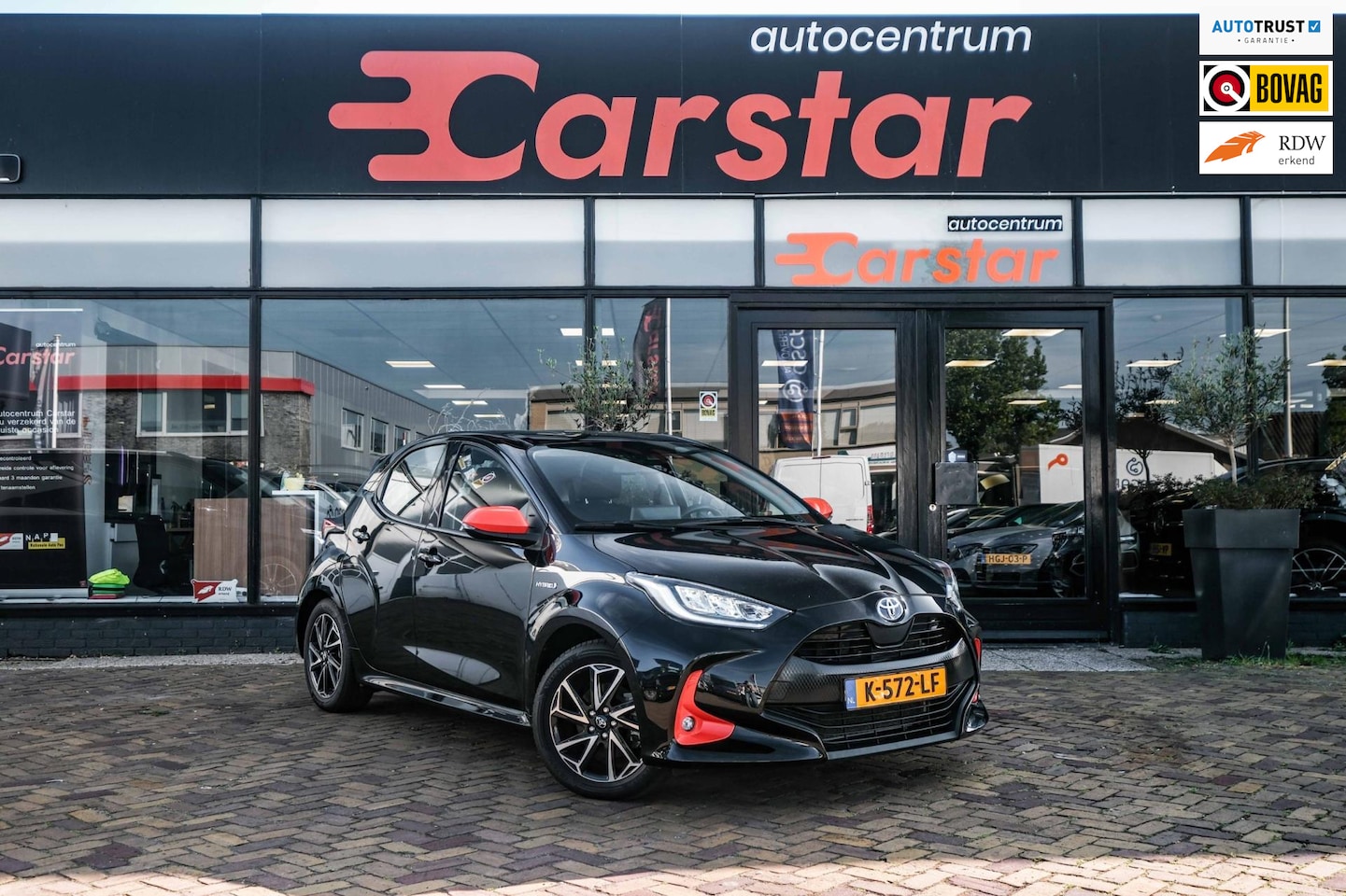 Toyota Yaris - 1.5 Hybrid First Edition|Cruise|Camera|Trekhaak - AutoWereld.nl