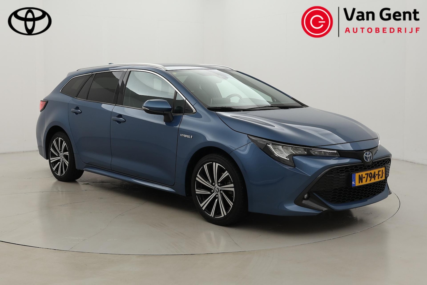 Toyota Corolla Touring Sports - 1.8 Hybrid Dynamic | Apple Carplay / Android Auto | Stoelverwarming | Keyless | Adaptive C - AutoWereld.nl