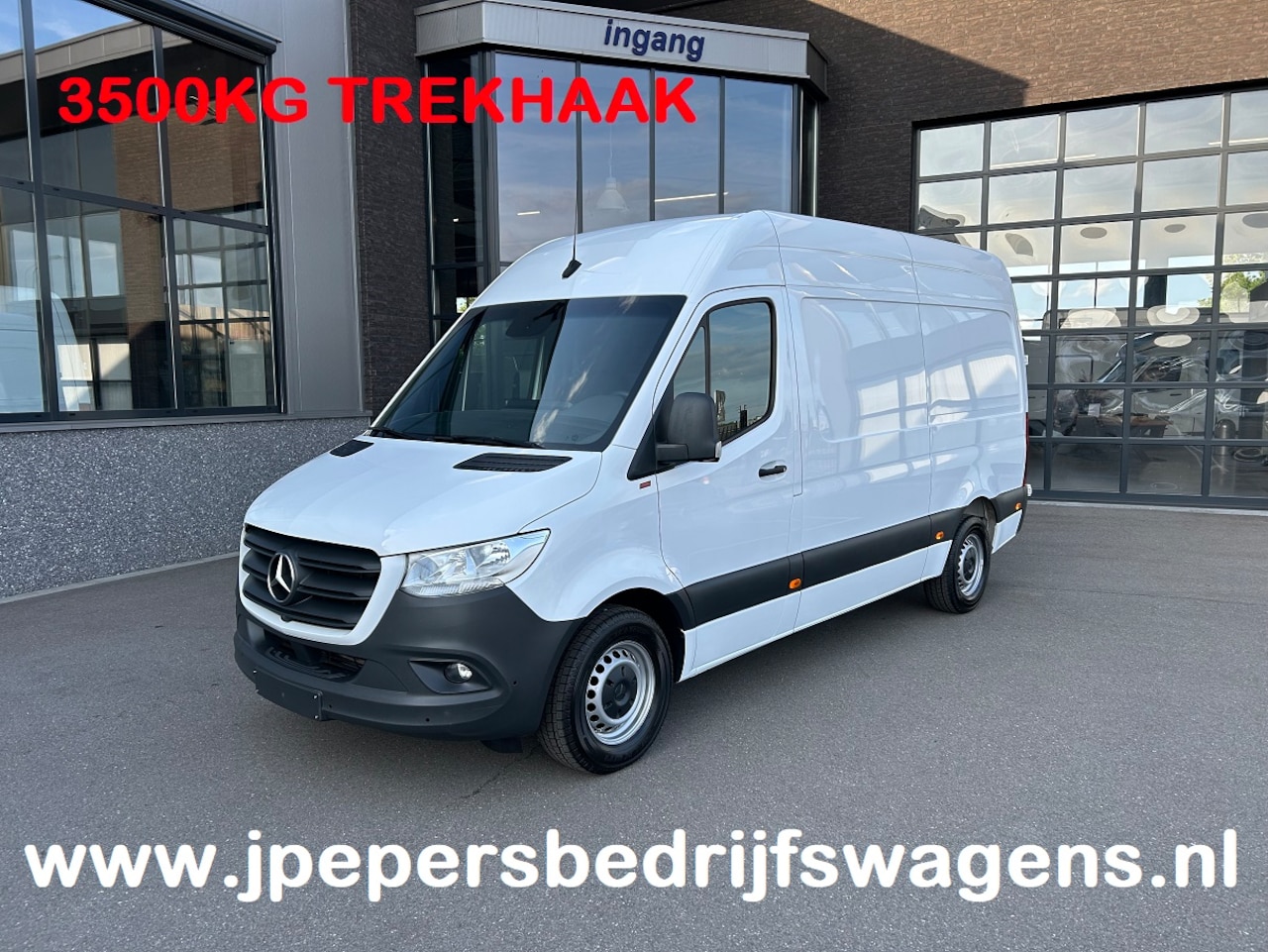 Mercedes-Benz Sprinter - 319 CDI L2 H2 3.0 V6 / 3500KG Trekhaak / 360 Camera / MBUX / Navigatie / Cruise control / - AutoWereld.nl