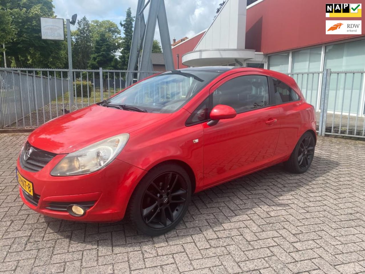 Opel Corsa - 1.4-16V Color Edition Airco incl onderhoudsboekjes 17 inch lm velgen , sportinterieur , su - AutoWereld.nl