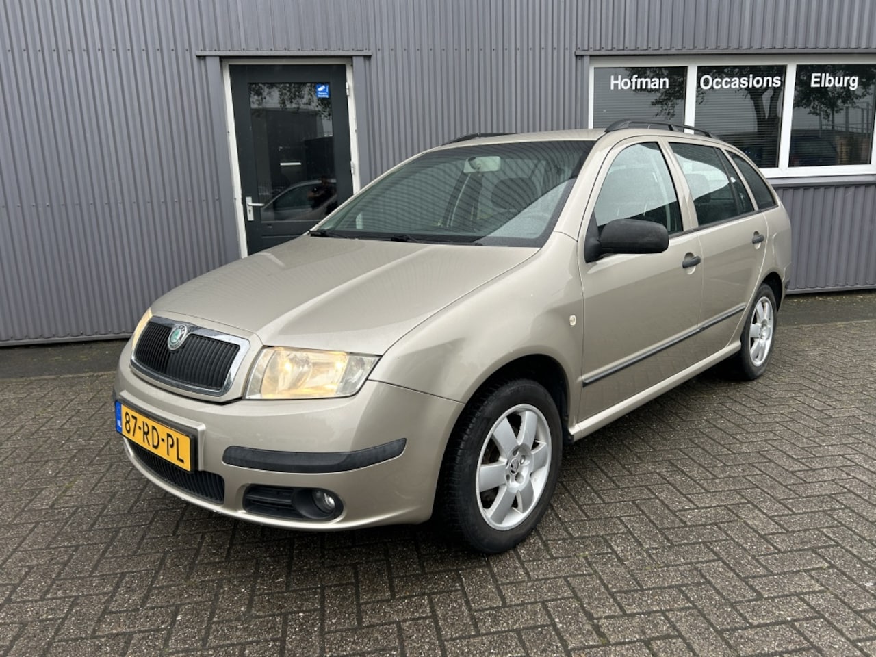 Skoda Fabia Combi - 1.4-16V L&K Airco Cruise PDC APK! - AutoWereld.nl