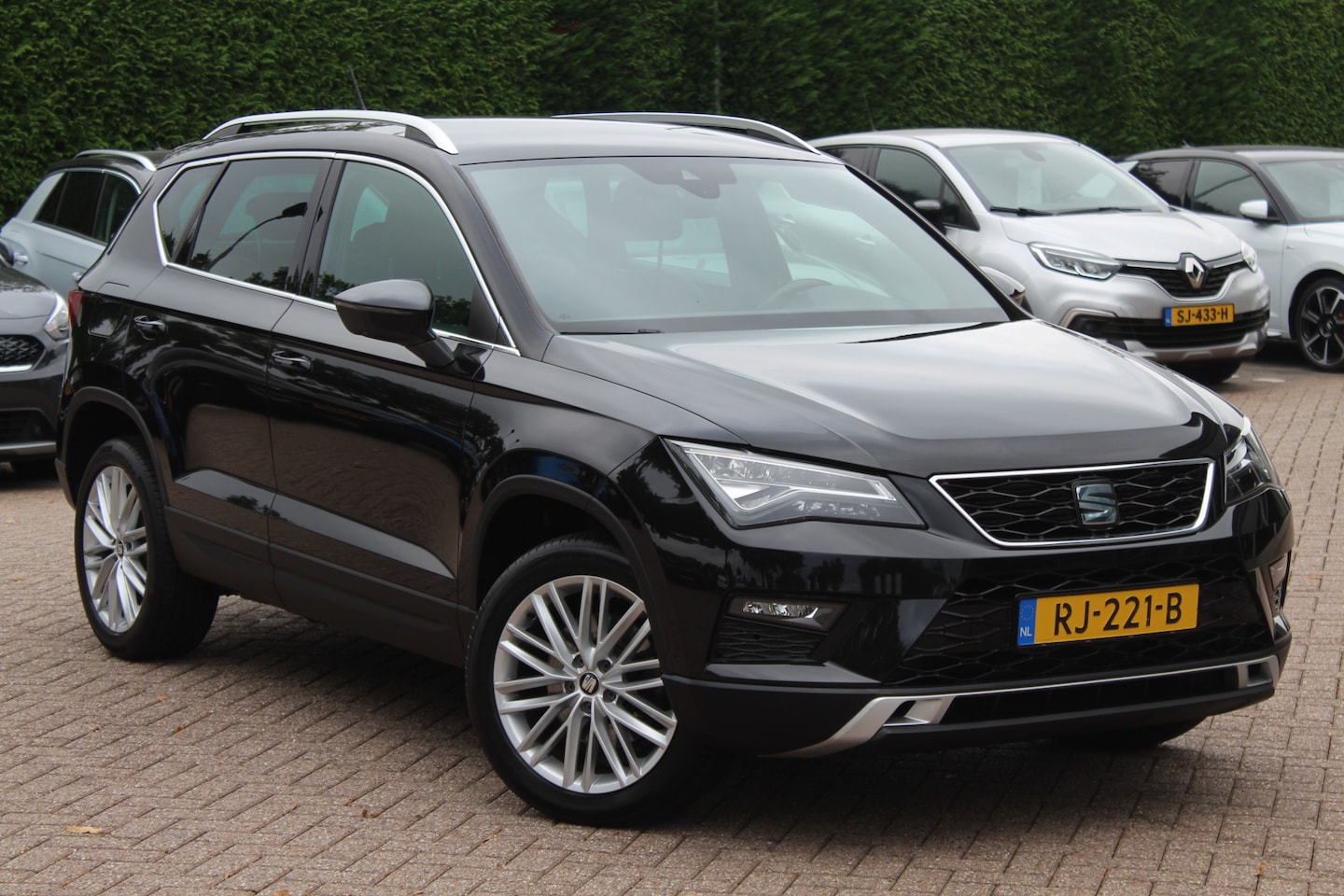 Seat Ateca - 1.4 EcoTSI Xcellence / Camera / Navigatie / Cruise Control / LED Koplampen / 18'' / Getint - AutoWereld.nl