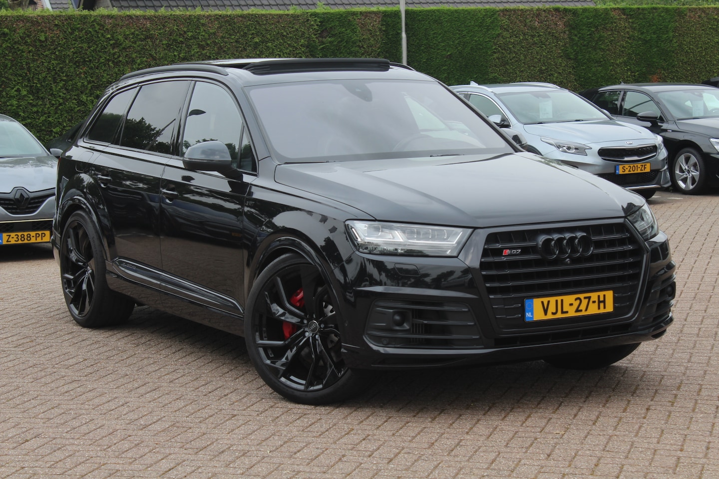 Audi SQ7 - 4.0 TDI quattro GRIJS KENTEKEN / Trekhaak / Panoramadak / 360Camera / Head-up / 23'' / Luc - AutoWereld.nl
